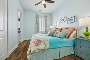 246 E 28th St, Houston, TX 77008 - Photo 18