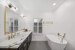 207 Tabor St, Houston, TX 77009 - Photo 10