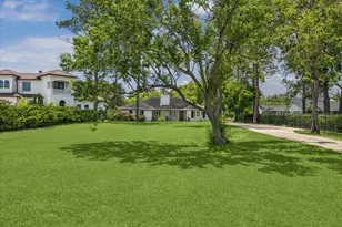 206 Melody Ln, Friendswood, TX 77546 - Photo 2