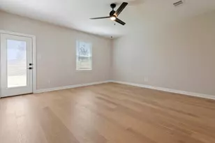 1035 Rosewood Trl, Beasley, TX 77417 - Photo 8