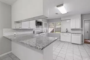 12109 22nd St, Santa Fe, TX 77510 - Photo 2