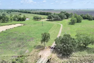2100 Pine Knoll Rd, Bay City, TX 77414 - Photo 1