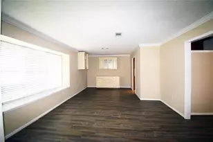 1806 Cedarwood Ct, Sugar Land, TX 77498 - Photo 4