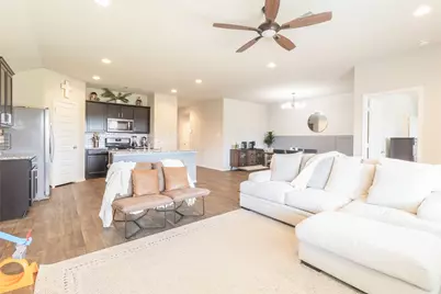 8435 Sacred Lotus Lane, Rosharon, TX 77583 - Photo 6