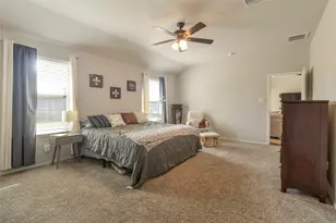 8435 Sacred Lotus Ln, Rosharon, TX 77583 - Photo 12