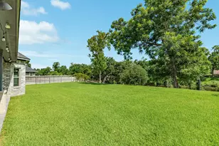 216 Creekside Ln, Lake Jackson, TX 77566 - Photo 34
