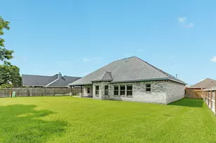 216 Creekside Ln, Lake Jackson, TX 77566 - Photo 32