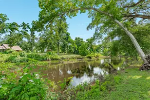 216 Creekside Ln, Lake Jackson, TX 77566 - Photo 6