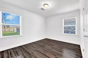 1301 Avenue I, South Houston, TX 77587 - Photo 10
