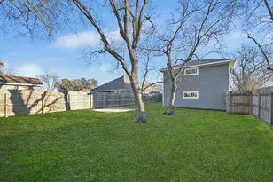 1301 Avenue I, South Houston, TX 77587 - Photo 16