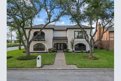 1822 23rd Avenue N, Texas City, TX 77590 - Photo 2