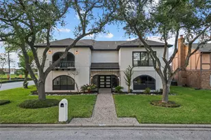 1822 23rd Ave N, Texas City, TX 77590 - Photo 2