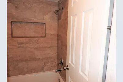708 Memorial Mews Street #C, Houston, TX 77079 - Photo 12