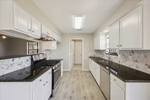 3513 Barberry Dr, Houston, TX 77051 - Photo 8