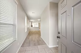 12314 Skyview Manor Dr, Houston, TX 77047 - Photo 8