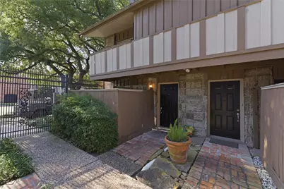 2574 Marilee Lane #39, Houston, TX 77057 - Photo 2