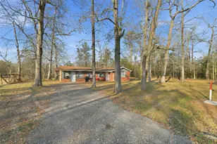 160 Scarlett Dr, Shepherd, TX 77371 - Photo 2