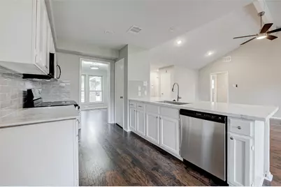 5211 Sweetwind Lane, Spring, TX 77373 - Photo 10