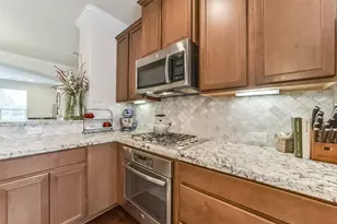 1517 Miles Oaks Pl, Houston, TX 77043 - Photo 10