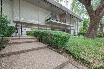 3300 Yorktown Street #17, Houston, TX 77056 - Photo 4