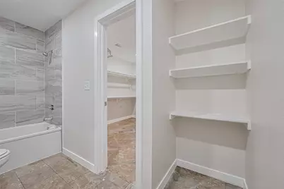 3300 Yorktown Street #17, Houston, TX 77056 - Photo 28