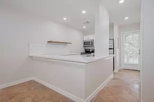 3300 Yorktown St, Houston, TX 77056 - Photo 2