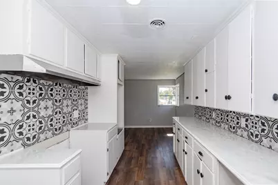 1230 W 4th Street, Freeport, TX 77541 - Photo 22