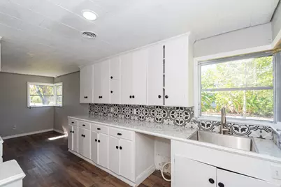 1230 W 4th Street, Freeport, TX 77541 - Photo 20
