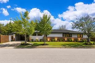1230 W 4th St, Freeport, TX 77541 - Photo 2