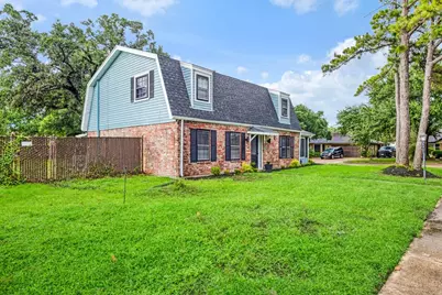 2207 S Palm Court, Pasadena, TX 77502 - Photo 2