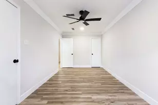 2207 S Palm Ct, Pasadena, TX 77502 - Photo 22