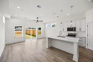 441 Hahlo St, Houston, TX 77020 - Photo 10