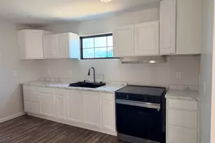 3512 Castor St, Houston, TX 77022 - Photo 14