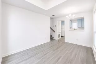 2529 Rio Grande St, Austin, TX 78705 - Photo 2