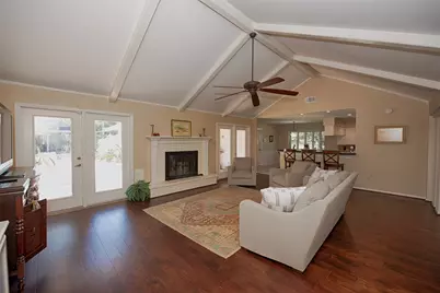 18502 Vinland Drive, Nassau Bay, TX 77058 - Photo 22