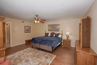 18502 Vinland Drive, Nassau Bay, TX 77058 - Photo 26