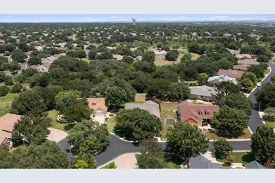 103 Brooks Circle, Georgetown, TX 78633 - Photo 2