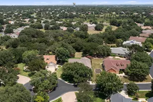 103 Brooks Cir, Georgetown, TX 78633 - Photo 2
