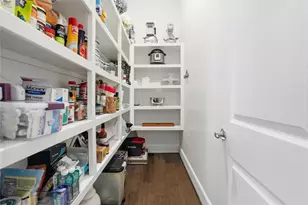 3722 Somerset York Ln, Houston, TX 77055 - Photo 6