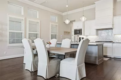 3722 Somerset York Lane, Houston, TX 77055 - Photo 8