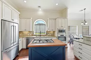 4810 Magnolia Bend Dr, Rosharon, TX 77583 - Photo 12