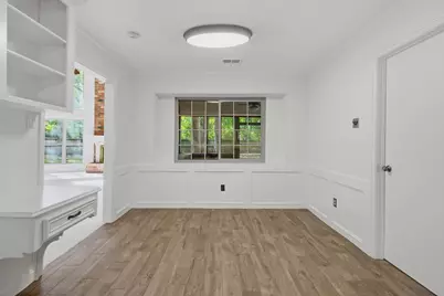 9 N Havenridge Drive, The Woodlands, TX 77381 - Photo 12