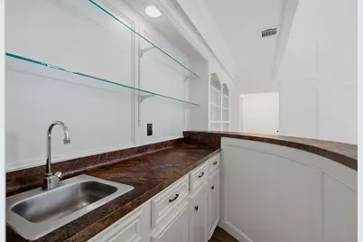 9 N Havenridge Drive, The Woodlands, TX 77381 - Photo 8