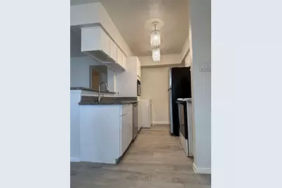 2626 Holly Hall Street #406, Houston, TX 77054 - Photo 10