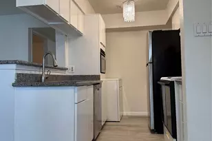 2626 Holly Hall St, Houston, TX 77054 - Photo 10