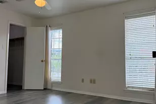 2626 Holly Hall St, Houston, TX 77054 - Photo 6