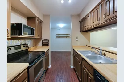 2601 S Braeswood Boulevard #1305, Houston, TX 77025 - Photo 6