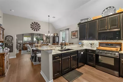 8310 Egret Bay Circle, Baytown, TX 77523 - Photo 6
