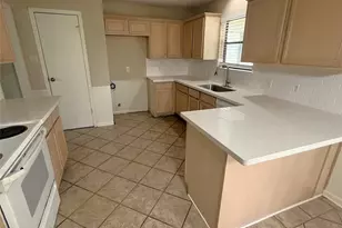 2109 Riverside Dr, West Columbia, TX 77486 - Photo 10