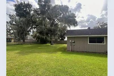 2109 Riverside Drive, West Columbia, TX 77486 - Photo 6